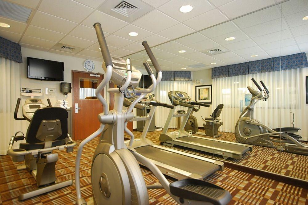 Holiday Inn Express And Suites Kittanning, An Ihg Hotel Bagian luar foto