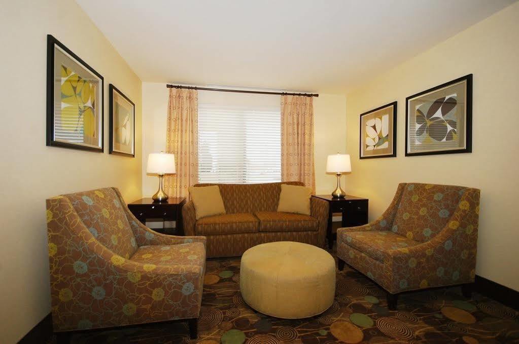 Holiday Inn Express And Suites Kittanning, An Ihg Hotel Bagian luar foto
